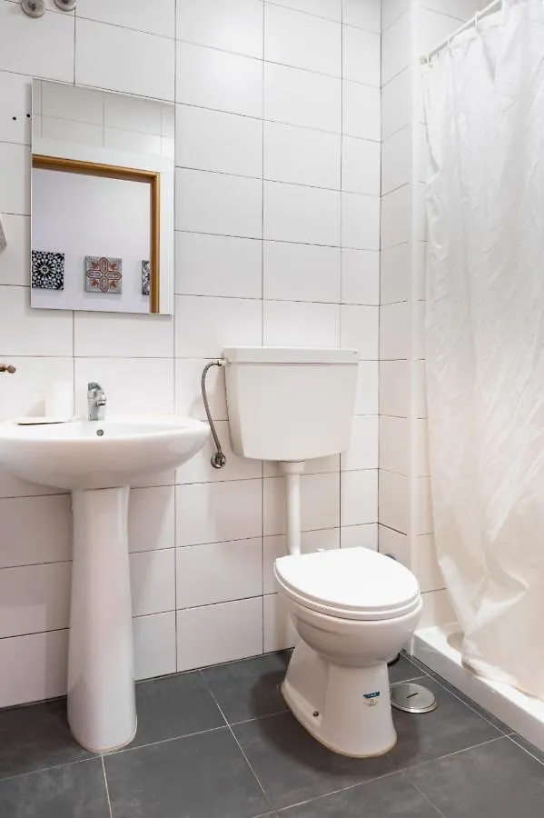 Entrecampos - Family Apartment With Terrace Lisbon 0*,