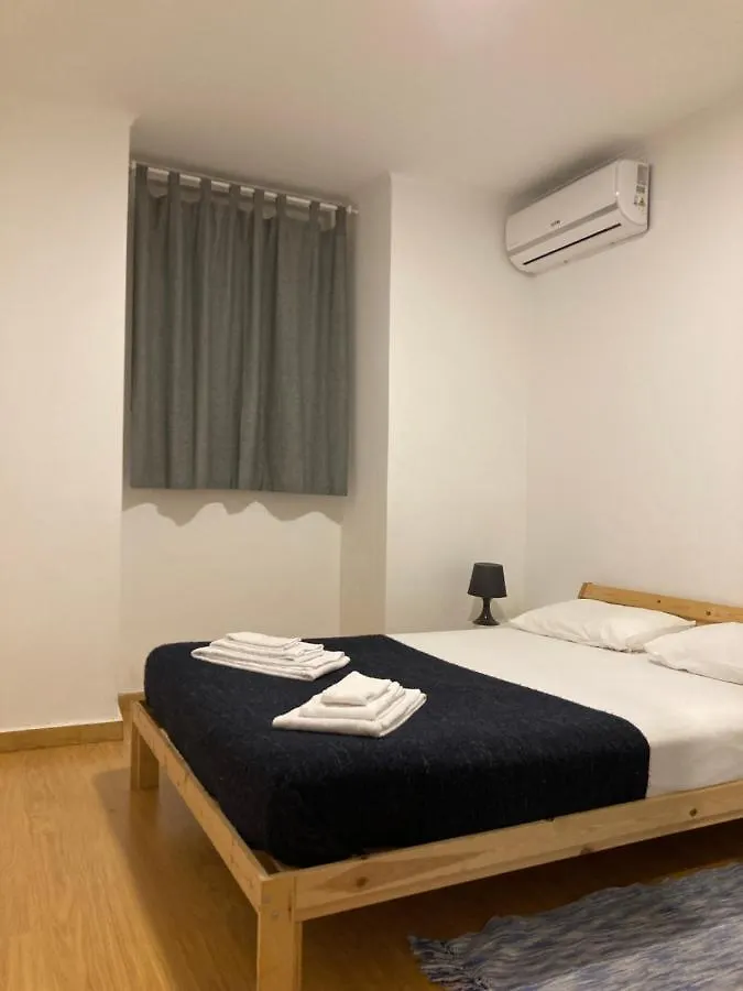 Entrecampos - Family Apartment With Terrace Lisbon