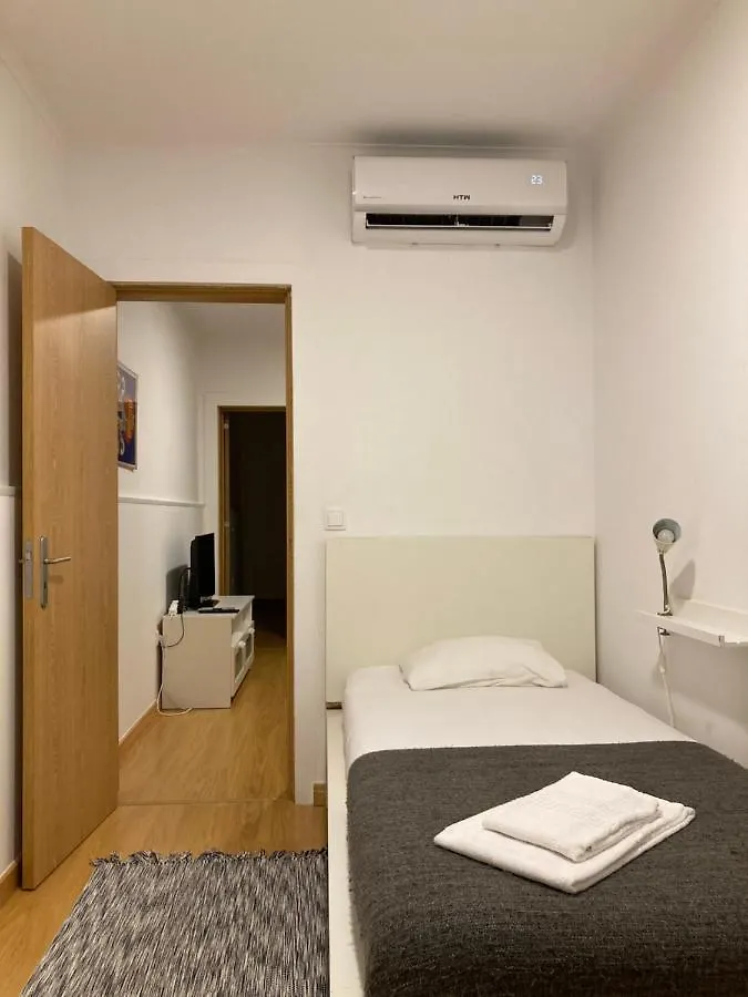 Entrecampos - Family Apartment With Terrace Lisbon